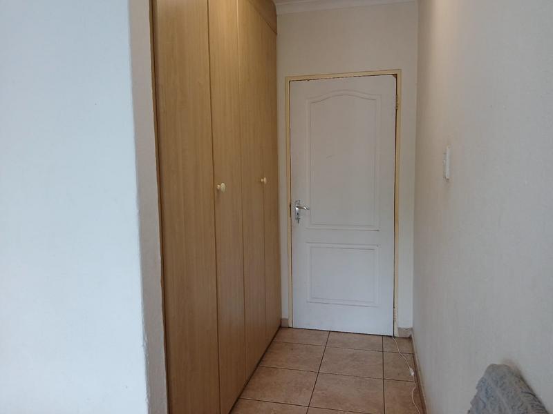 2 Bedroom Property for Sale in Vorna Valley Gauteng