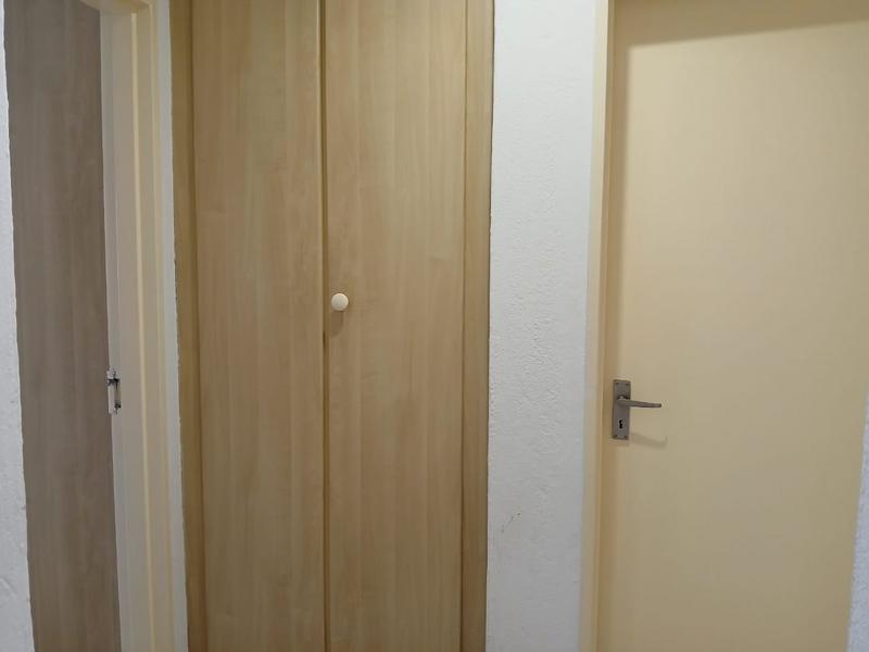2 Bedroom Property for Sale in Vorna Valley Gauteng