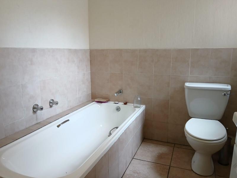 2 Bedroom Property for Sale in Vorna Valley Gauteng