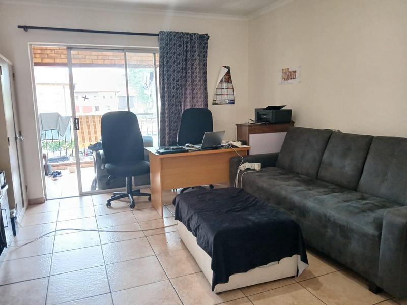 2 Bedroom Property for Sale in Vorna Valley Gauteng