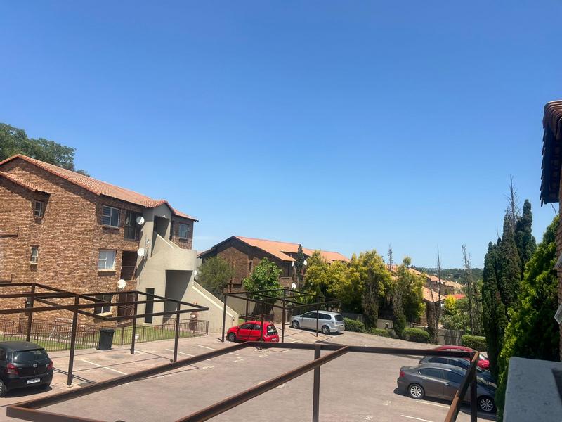 2 Bedroom Property for Sale in Vorna Valley Gauteng