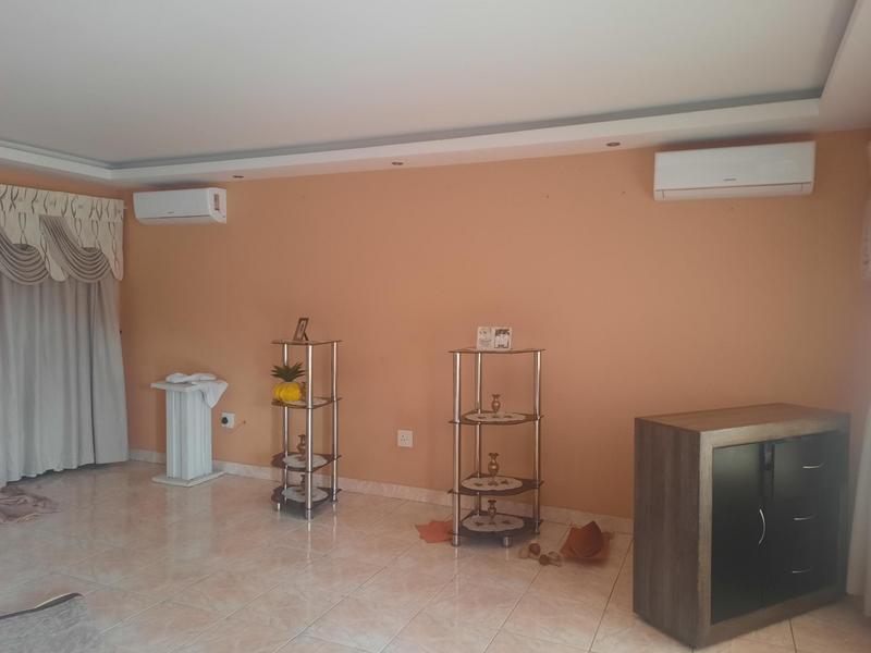 To Let 4 Bedroom Property for Rent in New Kentucky Gauteng