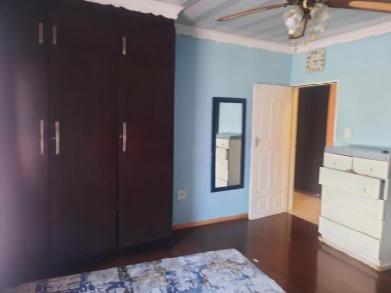 To Let 4 Bedroom Property for Rent in New Kentucky Gauteng
