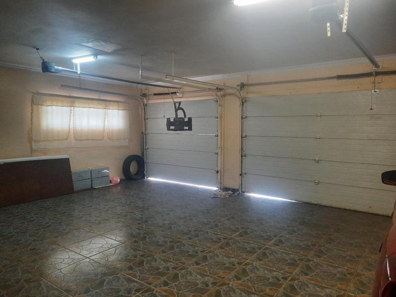 To Let 4 Bedroom Property for Rent in New Kentucky Gauteng