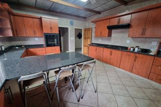 4 Bedroom Property for Sale in Mullerstuine Gauteng