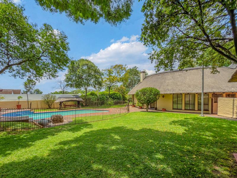 4 Bedroom Property for Sale in Magaliessig Gauteng