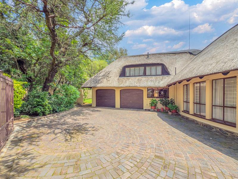 4 Bedroom Property for Sale in Magaliessig Gauteng
