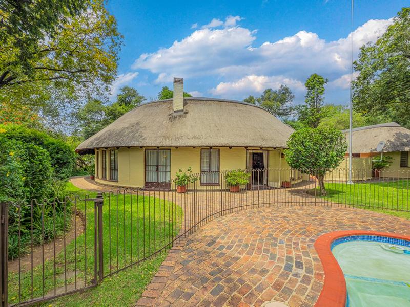 4 Bedroom Property for Sale in Magaliessig Gauteng