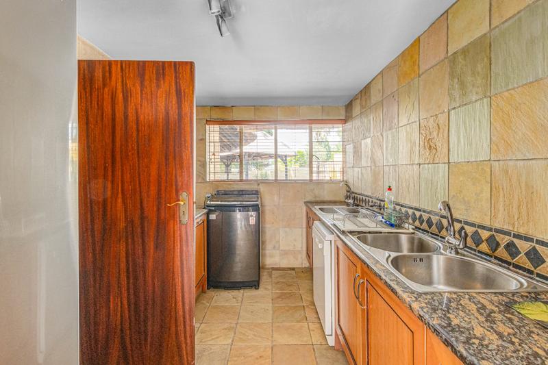 4 Bedroom Property for Sale in Magaliessig Gauteng
