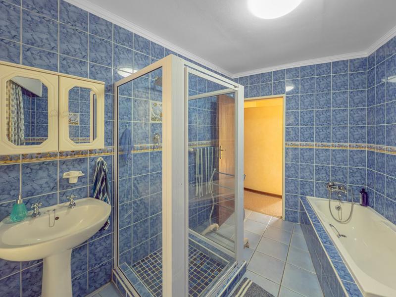 4 Bedroom Property for Sale in Magaliessig Gauteng