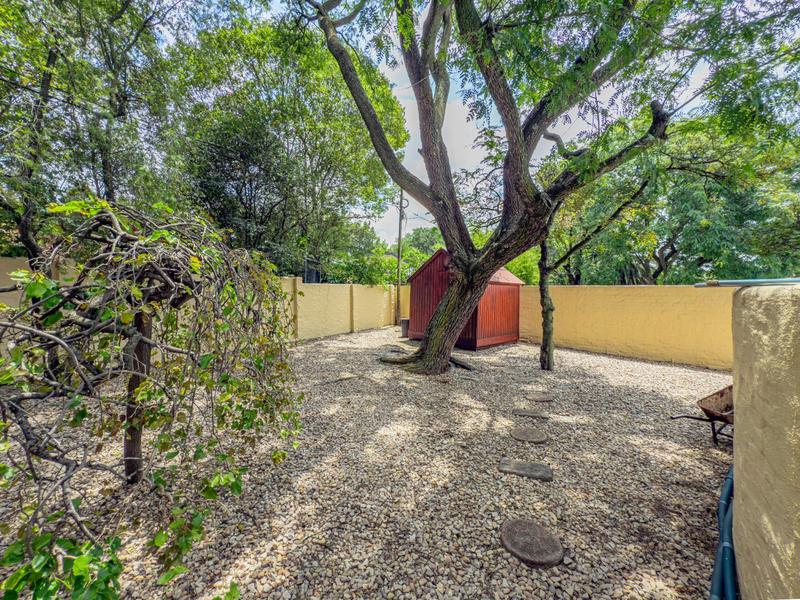 4 Bedroom Property for Sale in Magaliessig Gauteng