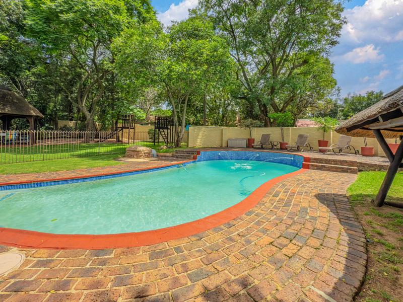 4 Bedroom Property for Sale in Magaliessig Gauteng