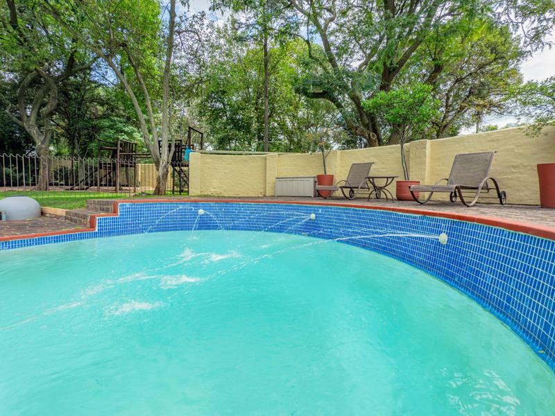 4 Bedroom Property for Sale in Magaliessig Gauteng