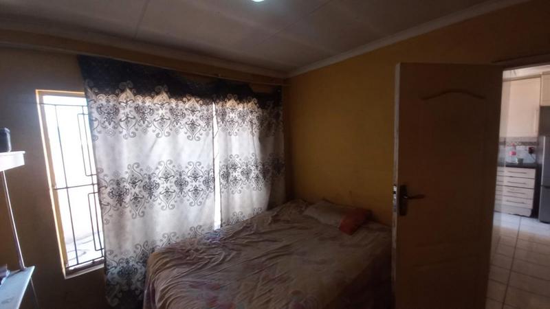 4 Bedroom Property for Sale in Katlehong South Gauteng