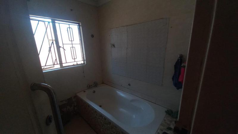 4 Bedroom Property for Sale in Katlehong South Gauteng