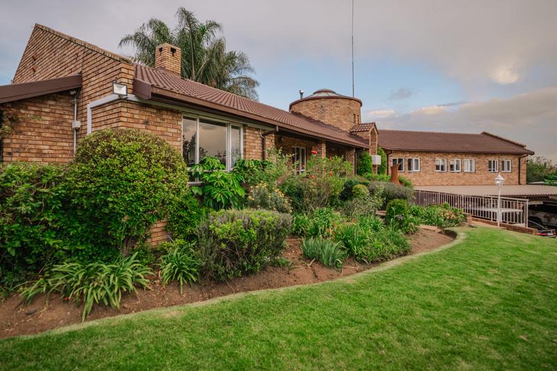 6 Bedroom Property for Sale in Randjesfontein A H Gauteng