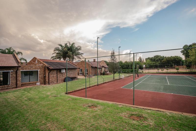 6 Bedroom Property for Sale in Randjesfontein A H Gauteng
