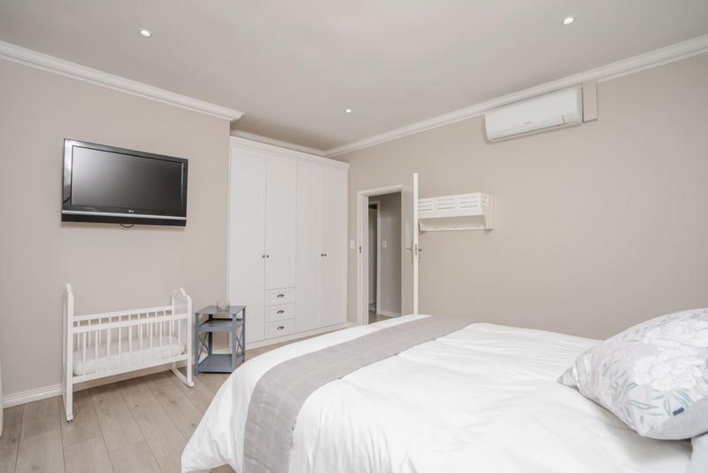 6 Bedroom Property for Sale in Randjesfontein A H Gauteng