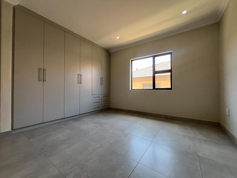 3 Bedroom Property for Sale in Broadacres Gauteng