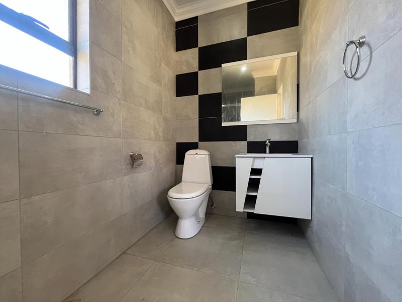 3 Bedroom Property for Sale in Broadacres Gauteng