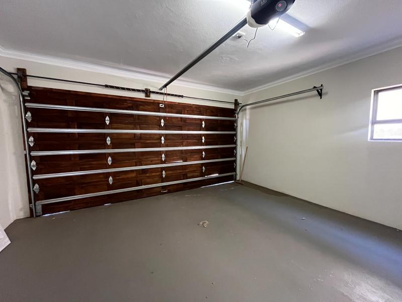 3 Bedroom Property for Sale in Broadacres Gauteng