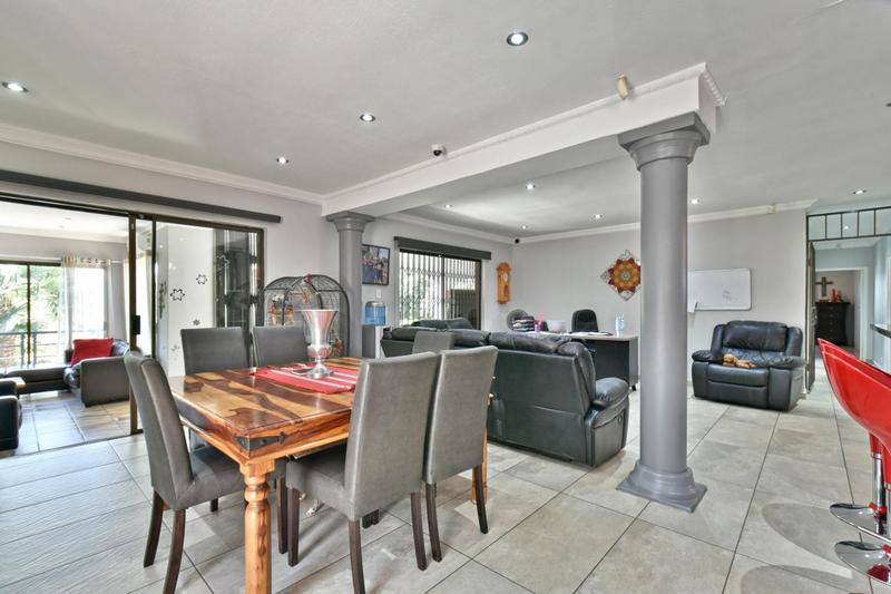 3 Bedroom Property for Sale in Glenvista Gauteng
