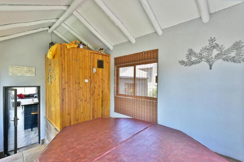 3 Bedroom Property for Sale in Glenvista Gauteng