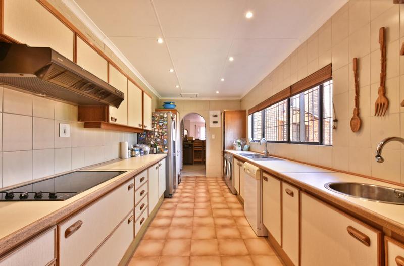 3 Bedroom Property for Sale in Glenvista Gauteng
