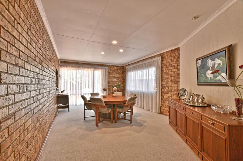 3 Bedroom Property for Sale in Glenvista Gauteng