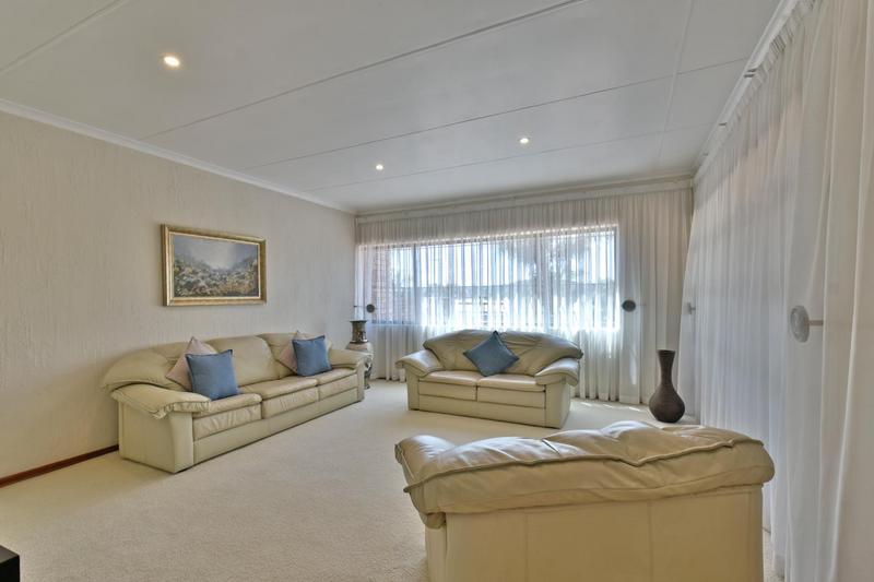 3 Bedroom Property for Sale in Glenvista Gauteng
