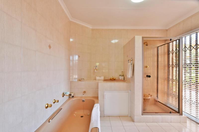 3 Bedroom Property for Sale in Glenvista Gauteng