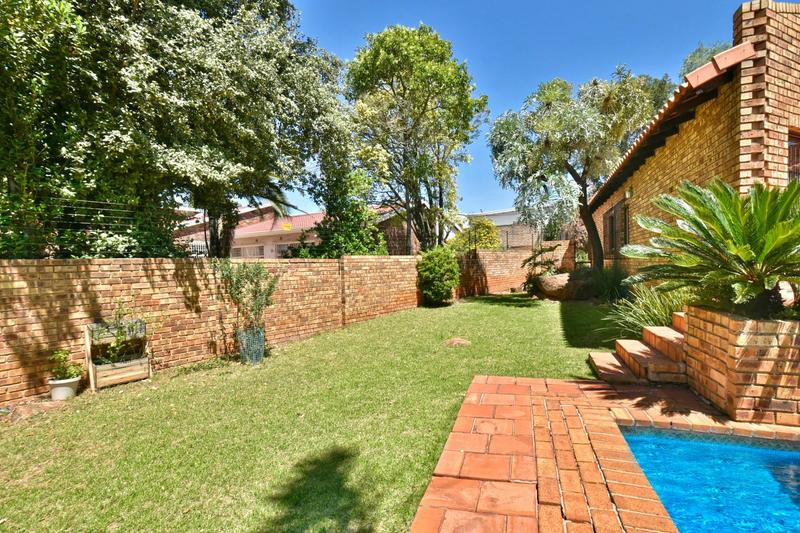 3 Bedroom Property for Sale in Glenvista Gauteng