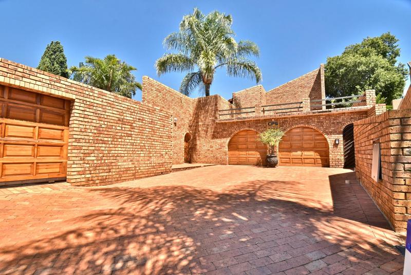 3 Bedroom Property for Sale in Glenvista Gauteng