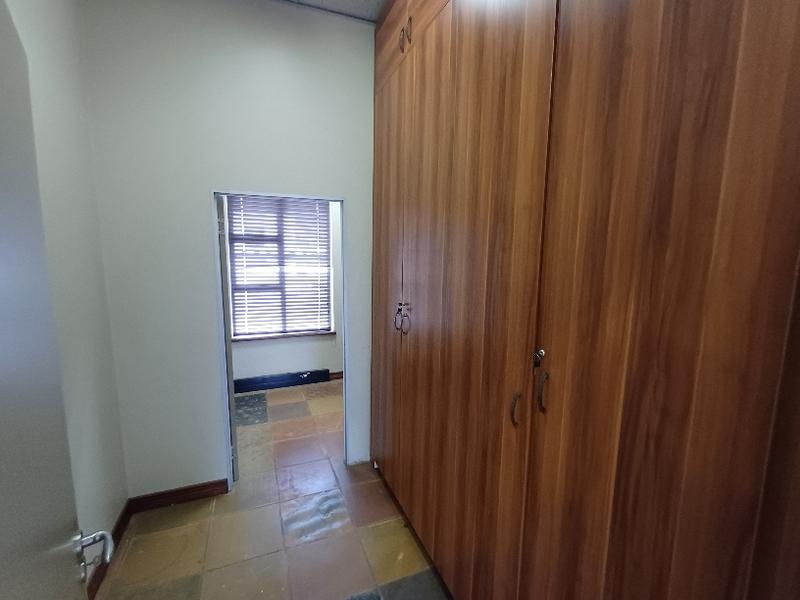 Commercial Property for Sale in Eldoraigne Gauteng
