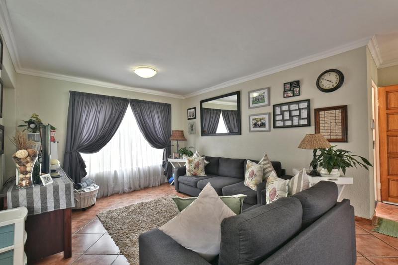 3 Bedroom Property for Sale in Wilgeheuwel Gauteng