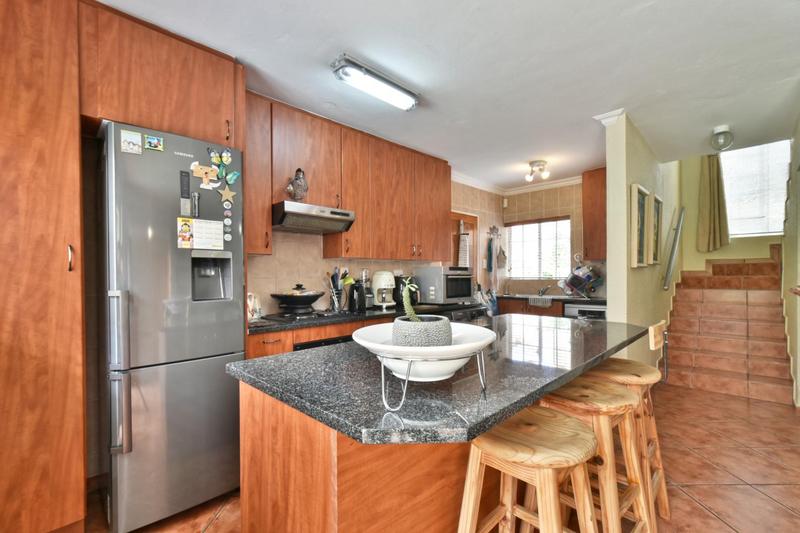 3 Bedroom Property for Sale in Wilgeheuwel Gauteng