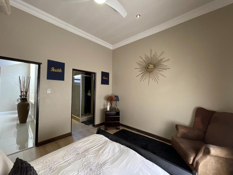 To Let 5 Bedroom Property for Rent in Midstream Estate Gauteng