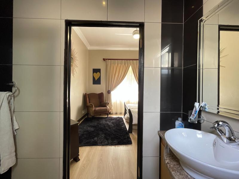 To Let 5 Bedroom Property for Rent in Midstream Estate Gauteng