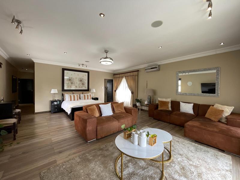 To Let 5 Bedroom Property for Rent in Midstream Estate Gauteng