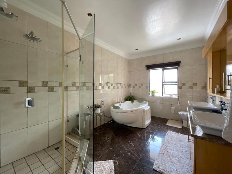 To Let 5 Bedroom Property for Rent in Midstream Estate Gauteng