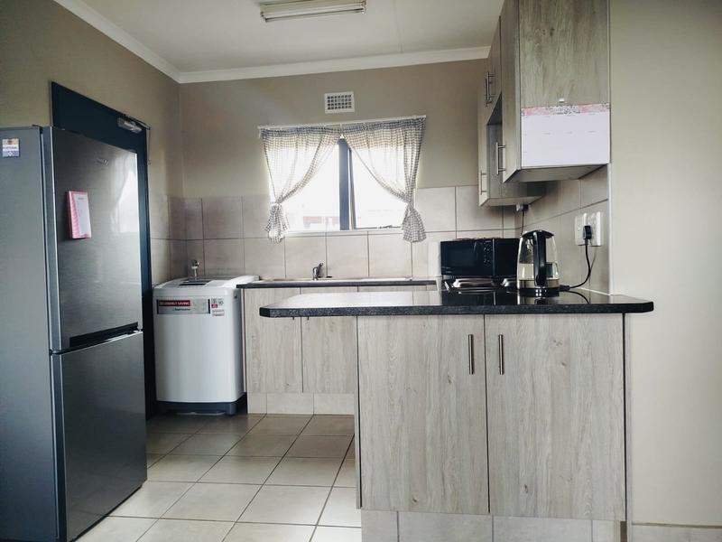 2 Bedroom Property for Sale in La Montagne Gauteng
