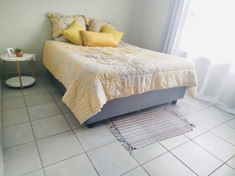 2 Bedroom Property for Sale in La Montagne Gauteng