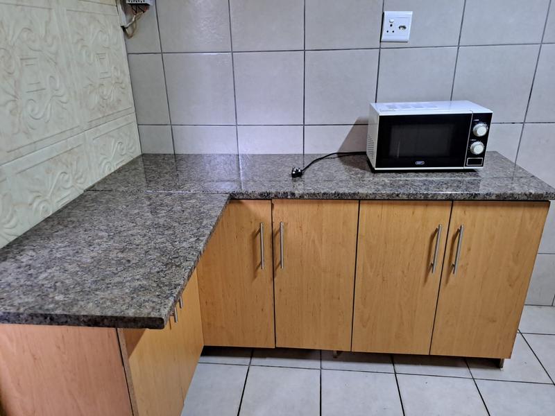 To Let 1 Bedroom Property for Rent in Primrose Gauteng
