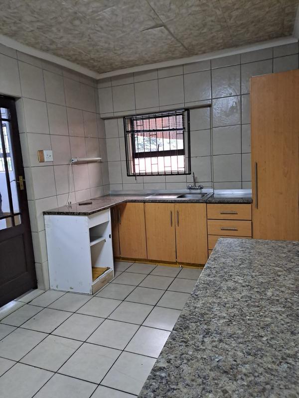 To Let 1 Bedroom Property for Rent in Primrose Gauteng