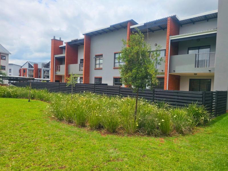 2 Bedroom Property for Sale in Glen Marais Gauteng