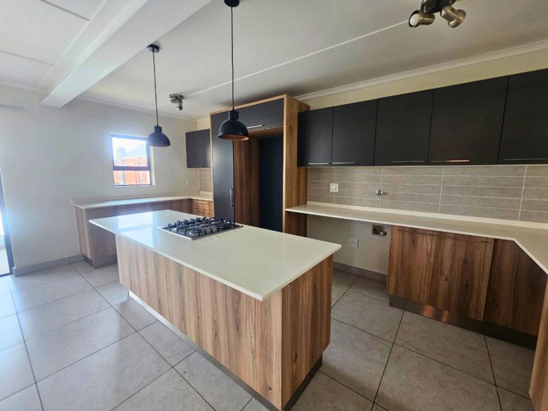 2 Bedroom Property for Sale in Glen Marais Gauteng