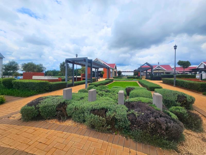 2 Bedroom Property for Sale in Glen Marais Gauteng