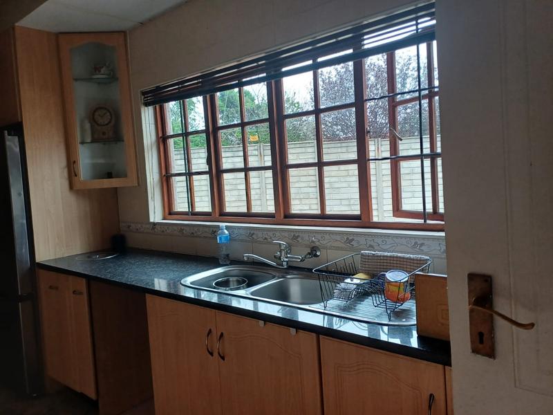 4 Bedroom Property for Sale in Farrarmere Gauteng