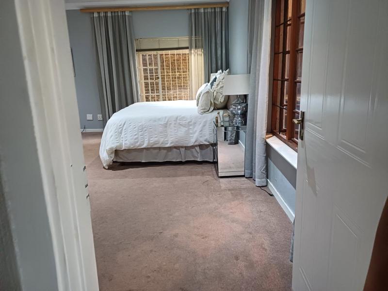 4 Bedroom Property for Sale in Farrarmere Gauteng