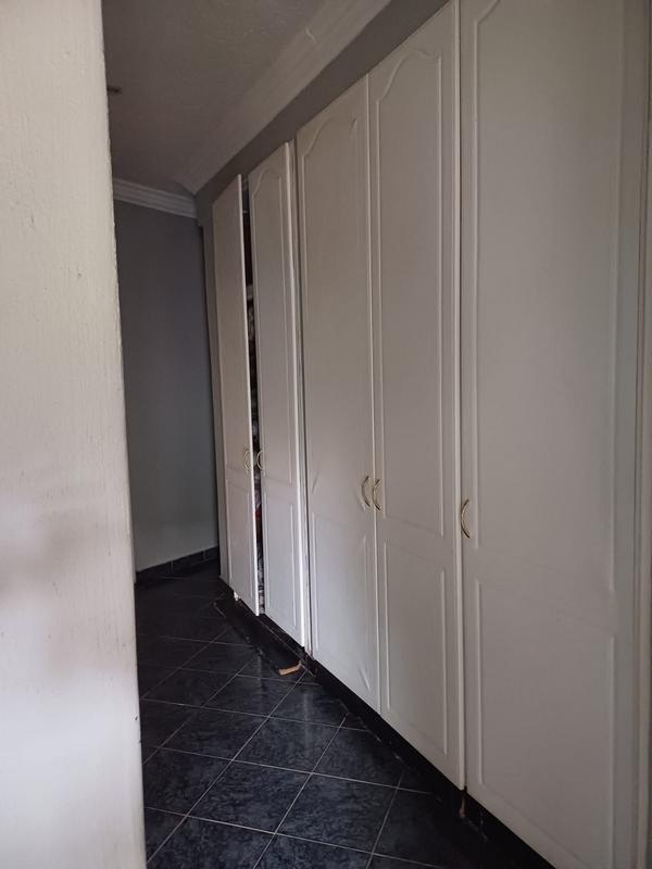 4 Bedroom Property for Sale in Farrarmere Gauteng